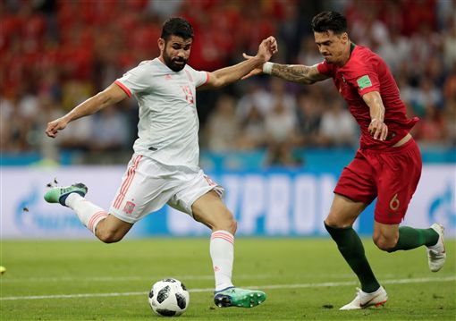 李扬两次失误葬送好局！盯人不紧，踢人送点，蓉城球员集体不满