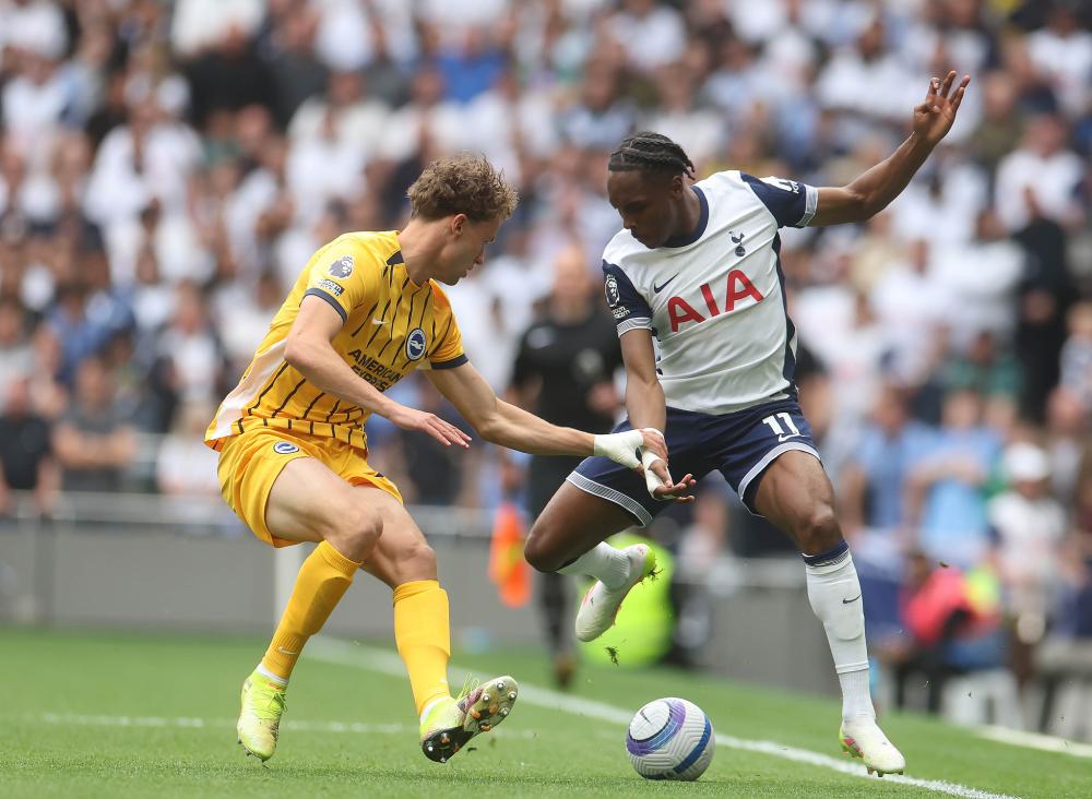 美记：马刺将哈珀和卡斯尔视为“非卖品”，不会交易他们