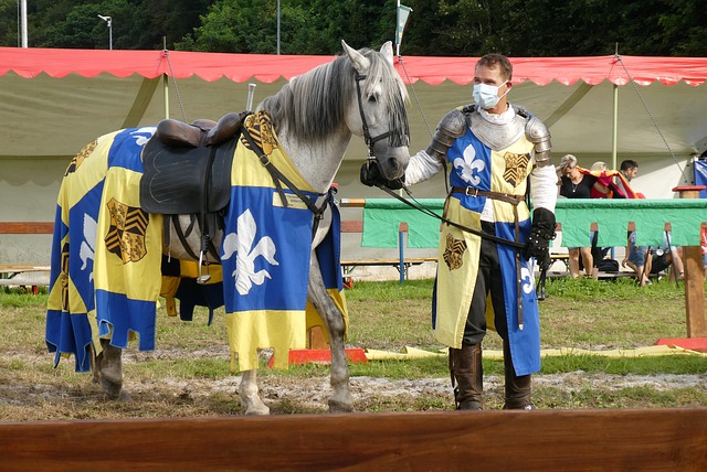 削减员工与 削减员工与